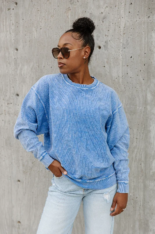 CAMRYN OVERSIZED VINTAGE WASH SWEATER IN BLUE