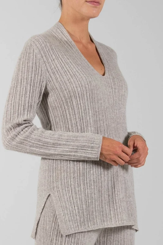 RECYCLED CASHMERE RIBBED V-NECK SWEATER