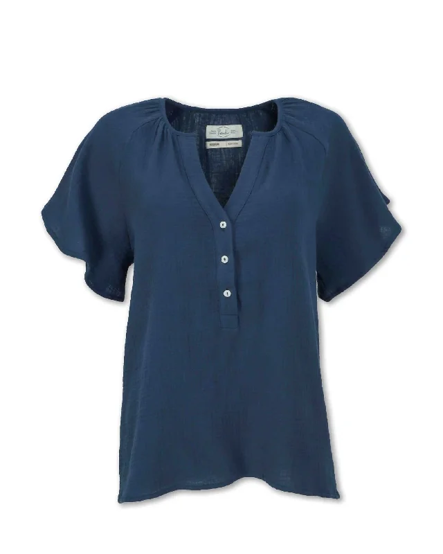 Women's Gauze Raglan Sleeve Shirt In Navy